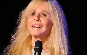 Artist Kim Carnes